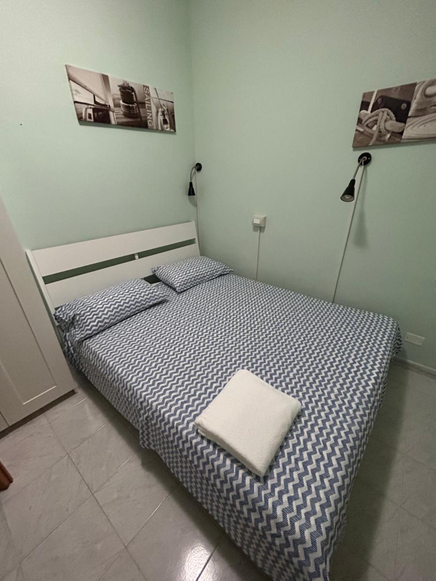 Casa Vacanze Domus Чентола Екстериор снимка