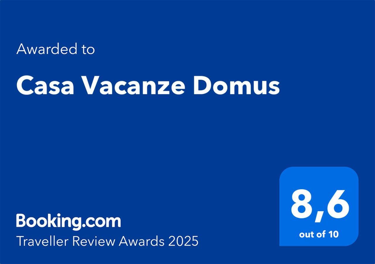 Casa Vacanze Domus Чентола Екстериор снимка