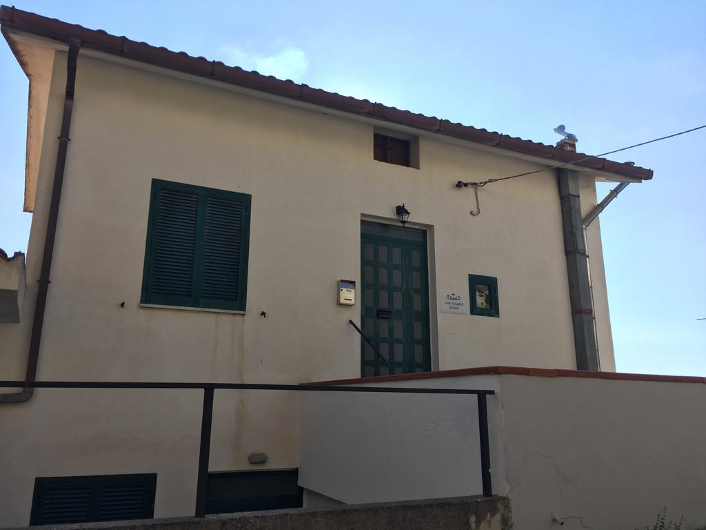 Casa Vacanze Domus Чентола Екстериор снимка